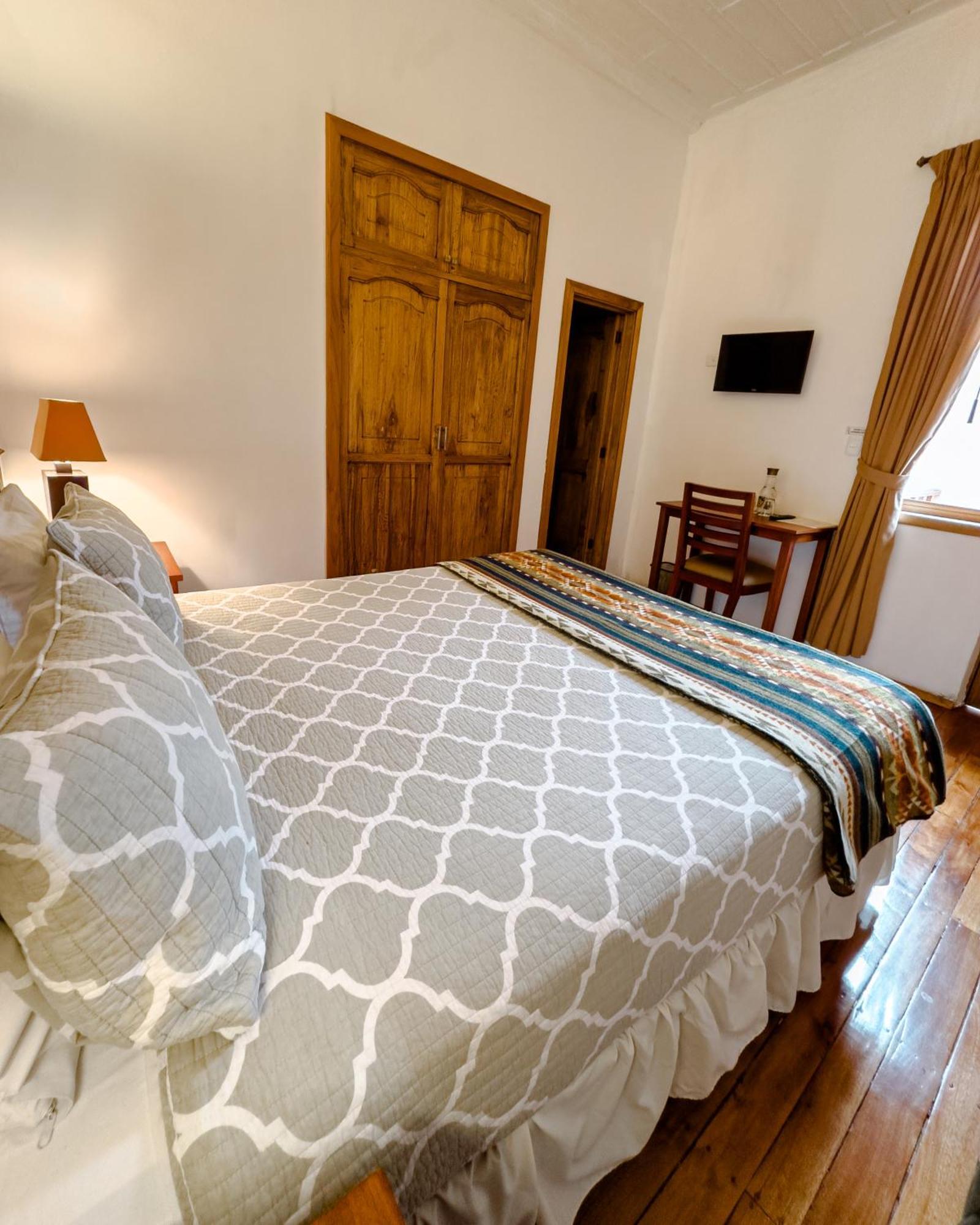 Hotel Boutique Casa Montalvo Cuenca Exterior photo